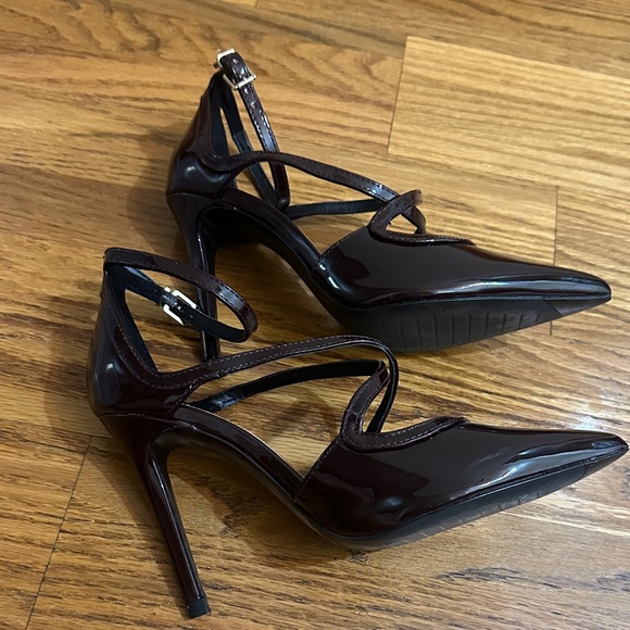 Zara TRF Pointed Toe Double Strap Elegant Burgundy Patent Heels - Picture 5 of 7